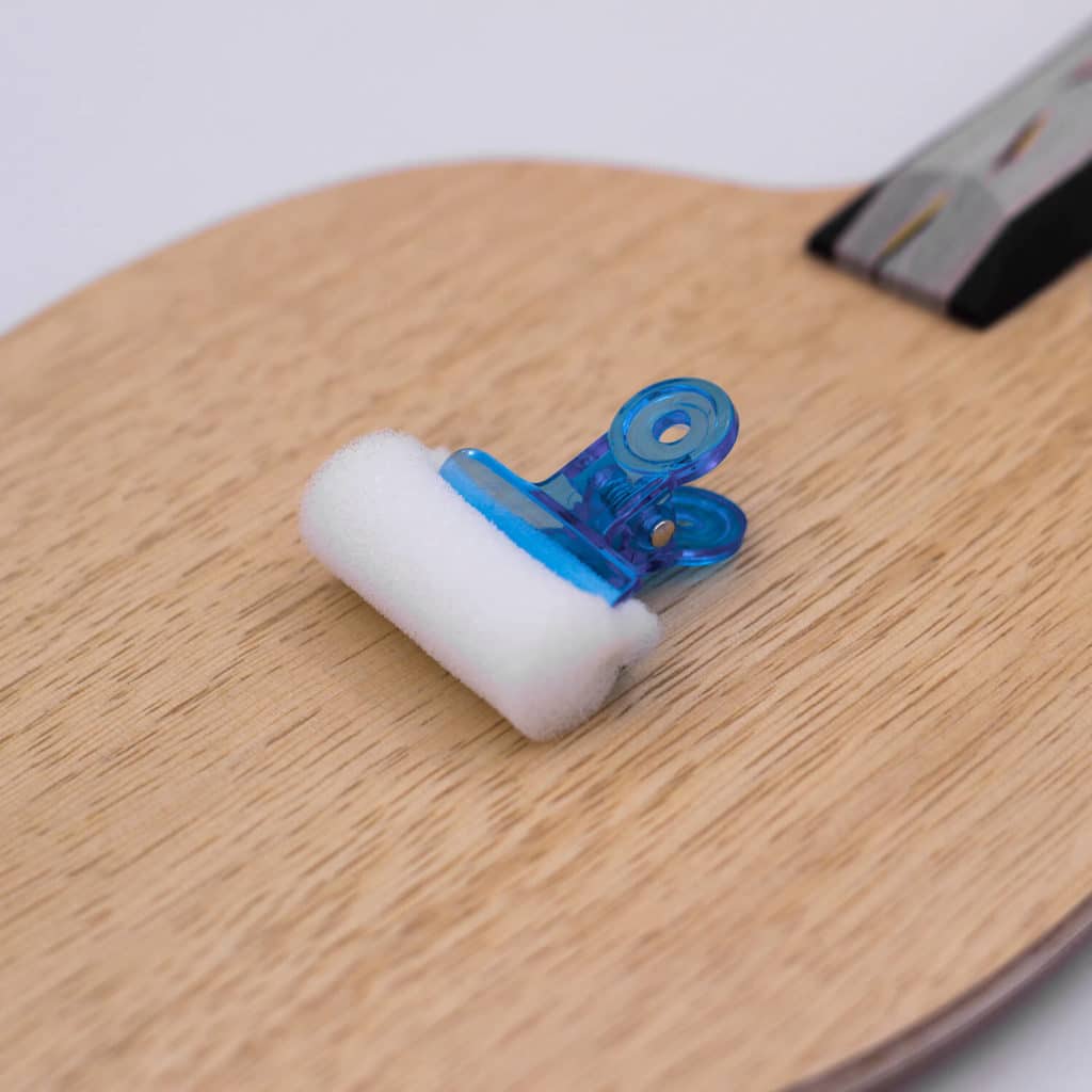 SANWEI Table Tennis Water glue sponge on a blade